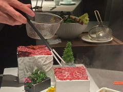 -左庭右院鲜牛肉火锅黑金店(陆家嘴中心店)
