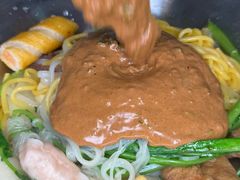 -臻香东北老式麻辣烫