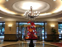 -深圳富苑皇冠假日套房酒店