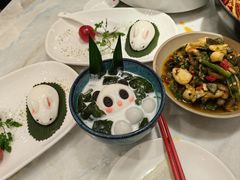 -孔雀云贵川·融合菜(长宁来福士店)
