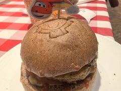 厚嘟嘟牛肉杂粮汉堡-西贝(六里桥旗舰店)