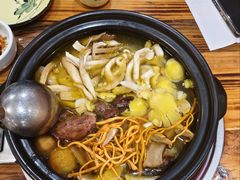 -菌之家·专业纯野生菌火锅·特色炒菌