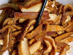 -老鼎万春卤菜(五代传承创始老店)