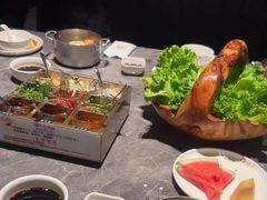 -德天肥牛海鲜火锅(城西银泰店)