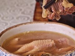 养颜甲鱼汤-小粤楼·怀旧粤菜(万辉国际广场店)