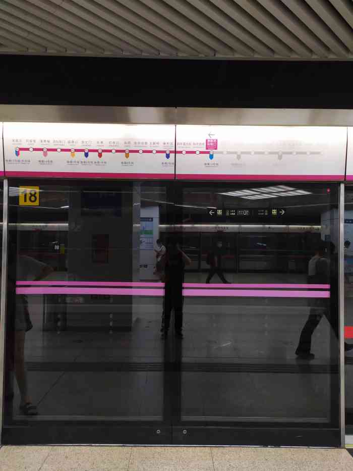 地铁惠新西街南口站图片