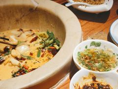 -滇香肴·云南菜蒸汽石锅鱼(云南北路店)