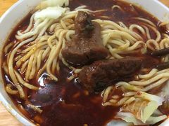 牛肉面三两-十八梯眼镜面(五红路店)