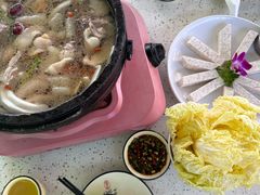 -墨脱石锅椰子鸡•海鲜糟粕醋(榆亚路店)