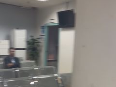 -上海大学附属上海和平眼科医院