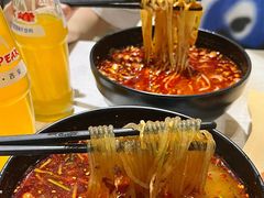 -牵人麻辣粉(粉巷店)