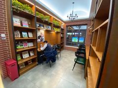 -新华书店(永安路店)