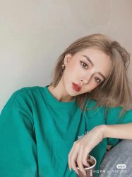 -时尚殿堂明星门店