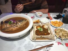 -阿三鱼头泡饼·家常菜