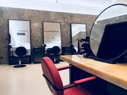 -TONI&GUY