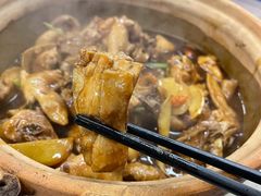 招牌鸡煲-雄伟美食(高沙中街店)