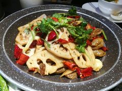 -万重锦·人文川菜馆(骡马市店)