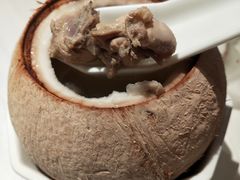 椰皇竹荪炖鸡-金戈戈香港豉油鸡(皇庭广场店)