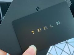 -TESLA 特斯拉(上海太古汇体验店)