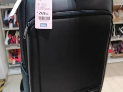 -BIGOFFS 超级折扣(仁恒伊势丹店)