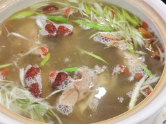 -撒拉人家.酸菜牦牛肉火锅