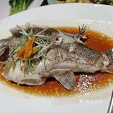 这家京菜店的烤鸭也太好吃了吧