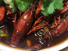 -陆记牛庄·碳锅龙虾烧烤(爱上花园店)