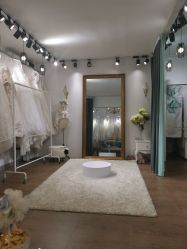 -LANYI COUTURE高级婚纱礼服改衣店