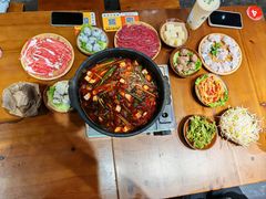 -黔有有贵州酸汤夺夺粉火锅(五味十字店)