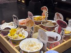 -菌自由丨野生菌火锅特色庭院餐厅(丽江古城店)