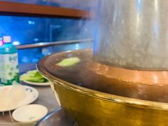 热气腾腾的火锅-鑫龙火锅城(青岛分店)