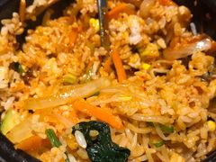 传统石锅拌饭-唯成•韩国炭火烤肉 유성고기