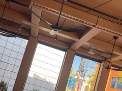 -城市大道红炉披萨烘焙坊