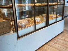 面包甜点陈列柜-奈雪的茶(大梅沙8号仓店)