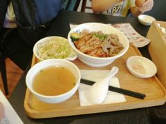 -熊吞·大碗丼烧肉饭(济宁万达广场店)