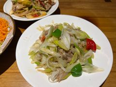 葱爆牛肉-Alali阿拉礼·新疆家宴(西溪新座店)