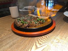 -蜜桃餐厅·伴山(湖滨商业街店)