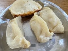 -黄阿姨锅贴大王(万航渡路店)