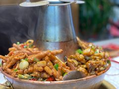 -老佛爷铜炉蛙锅(挂绿店)