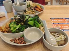 -素满香·全民食养自助(长宁龙之梦店)