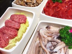 肥肠&nbsp;鱿鱼&nbsp;捞牌嫩牛肉&nbsp;猪脑-海底捞火锅(枫蓝国际购物中心店)