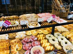 -焙丽拾光(麦凯乐直营店)