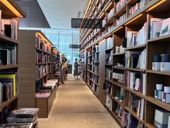 -茑屋书店(天目里店)
