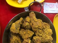 -BHC炸鸡(明洞总店)