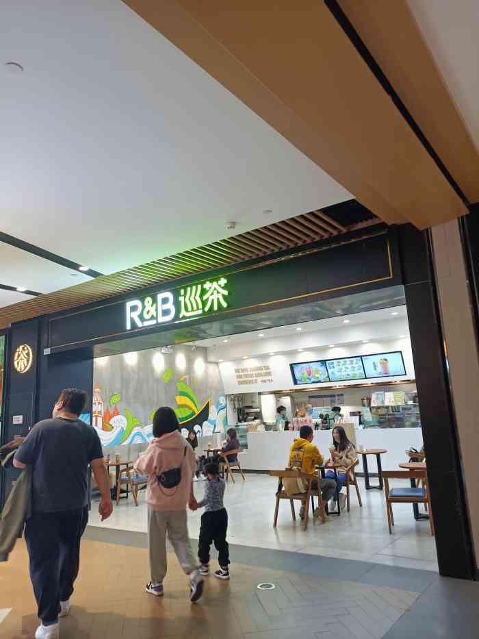 巡茶最最让我记忆犹新的就是这杯霸气路飞超级大杯比我脸还要大里面有