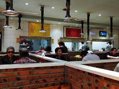 大堂-冯老二羊肉串