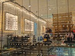 -VENCHI 闻绮(北京国贸商城店)