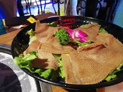 -三人行骨头王火锅(长寿店)