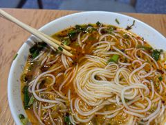 -力香园猪脚米线(金星店)