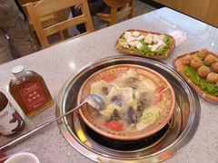 -阿婆情腊排骨火锅(金虹路店)